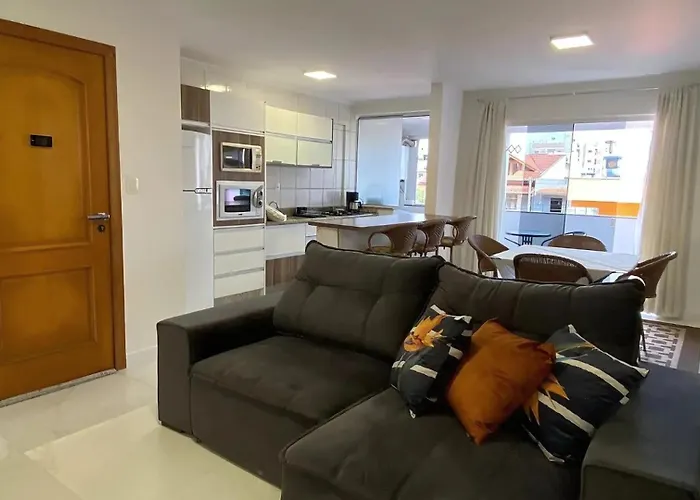 Apartamento com piscina Balneário Camboriú